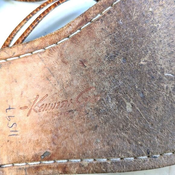 Vintage Kenneth Cole New York Leather Hardware Embellished Flip Flop Sandals 9.5 - Picture 7 of 8